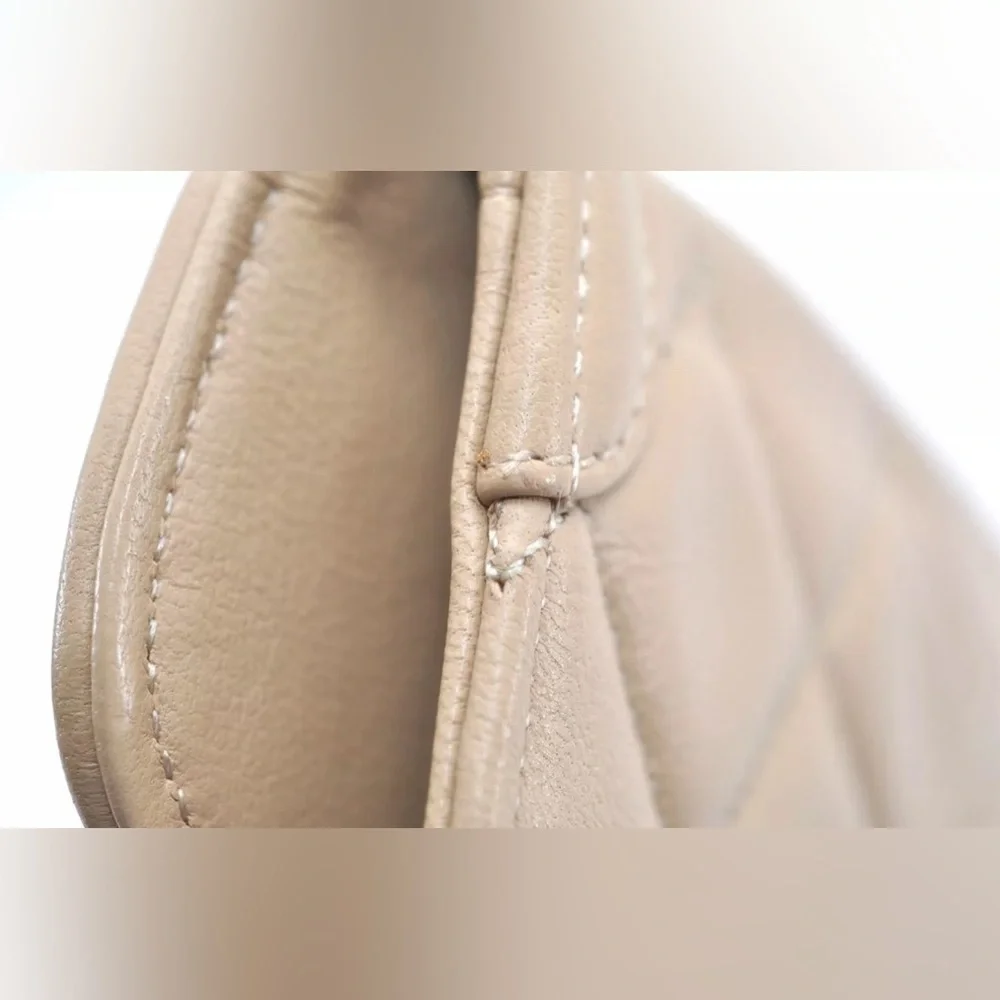 CHANEL Calf Skin Matelasse Vintage Pouch Purse Beige - Picture 13 of 16